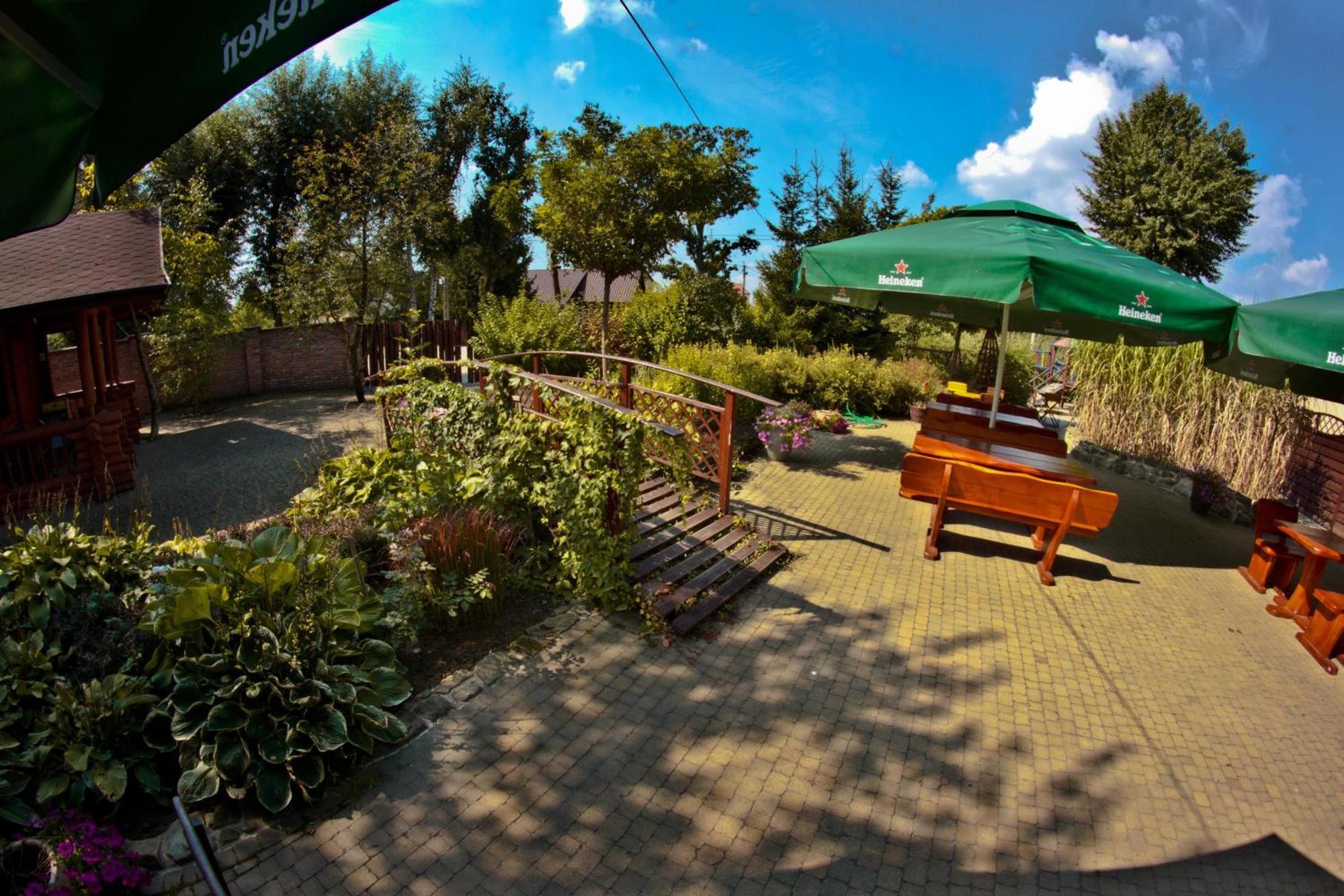 Dwa Bratanki Hotel Rzeszów Exterior foto