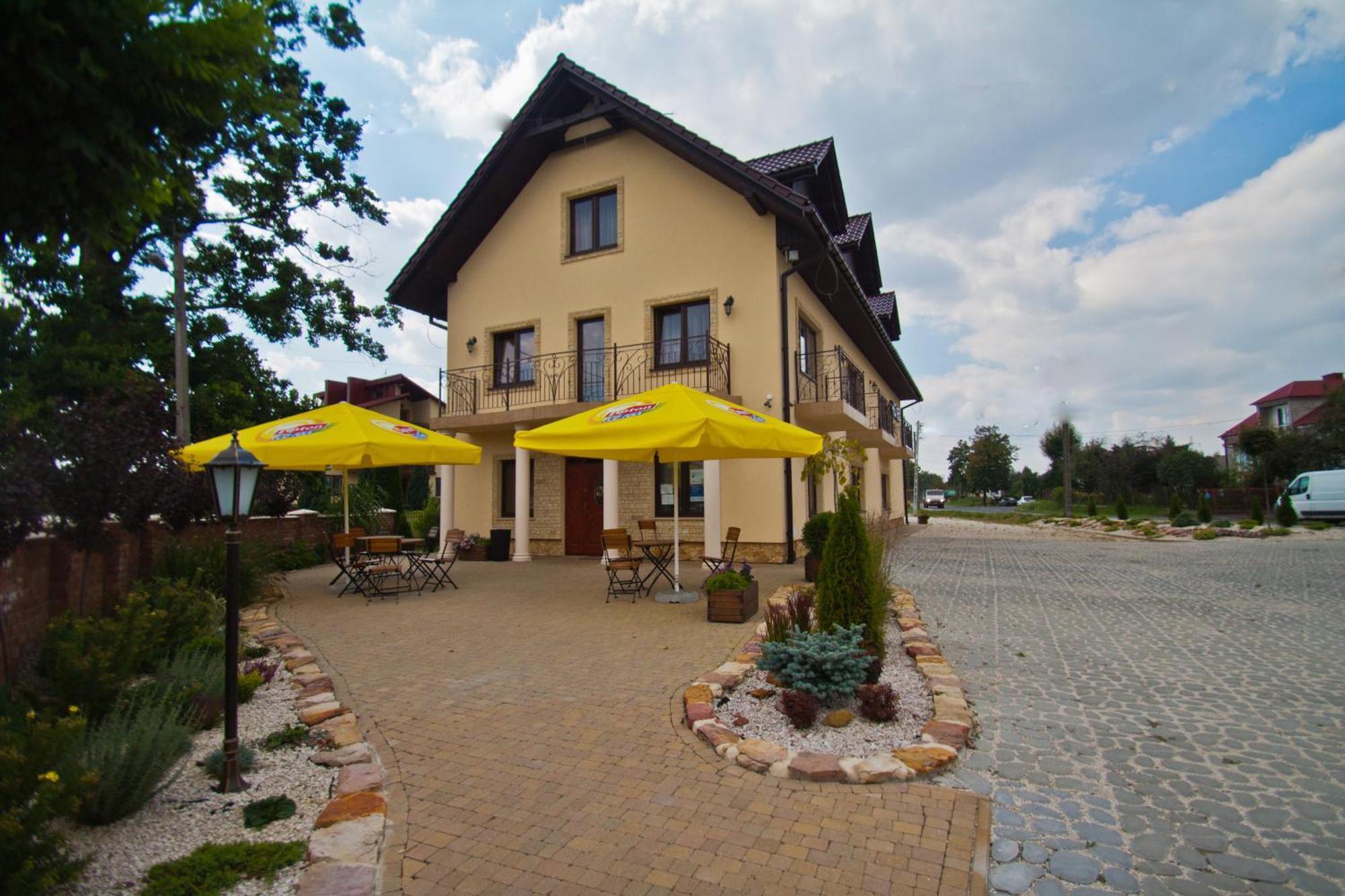 Dwa Bratanki Hotel Rzeszów Exterior foto
