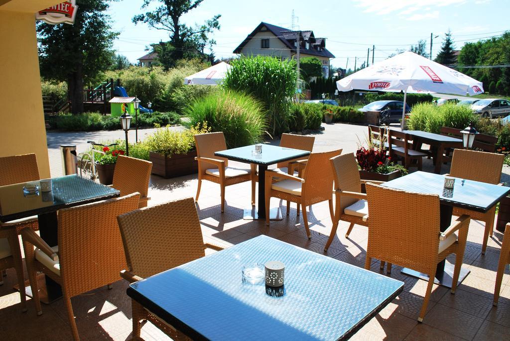 Dwa Bratanki Hotel Rzeszów Exterior foto