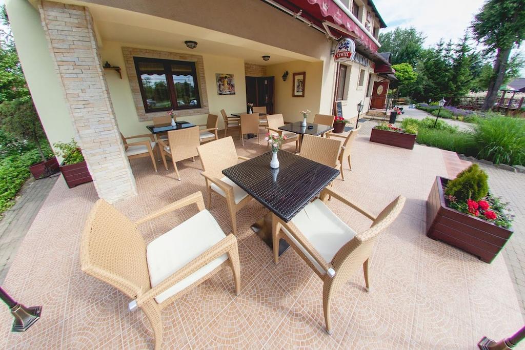 Dwa Bratanki Hotel Rzeszów Exterior foto